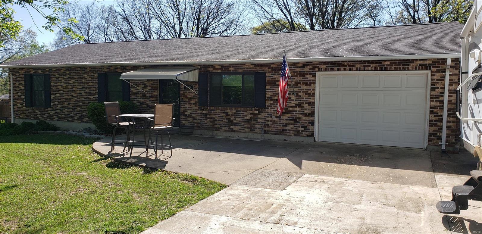 1033 Sunset Drive