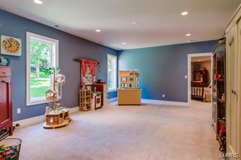 Laumeier Valley Woods - Residential