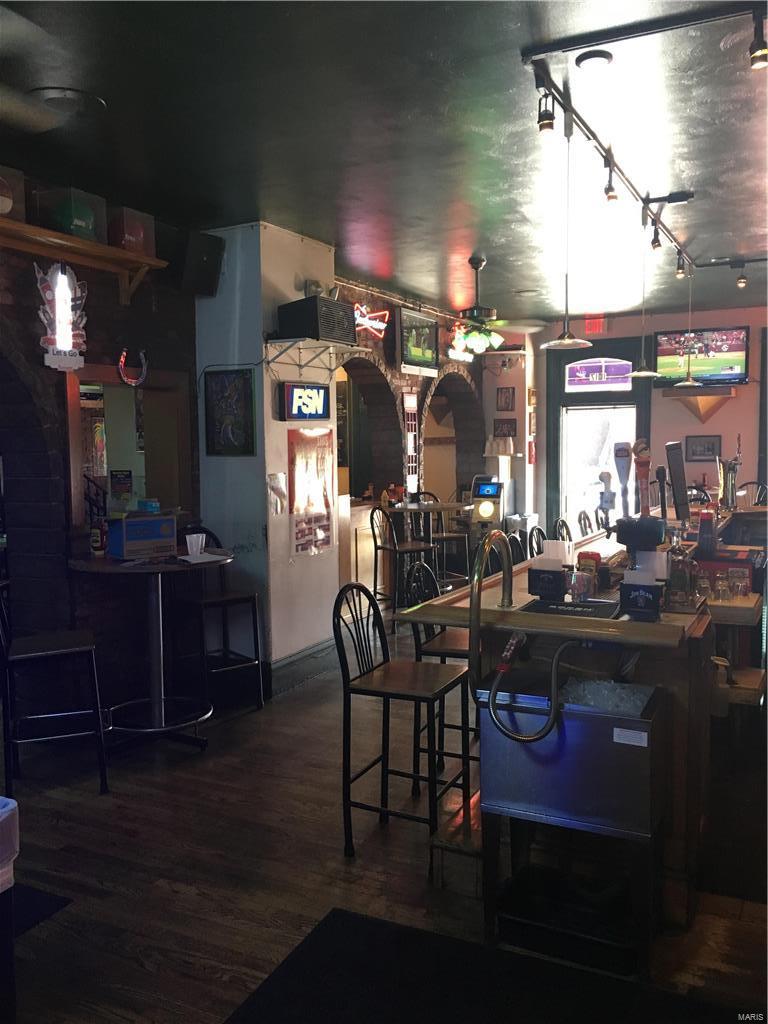 Allen's Sub / Russell - Commercial Sale