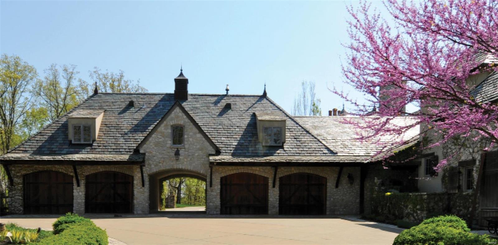 St Albans The Bluffs - Residential