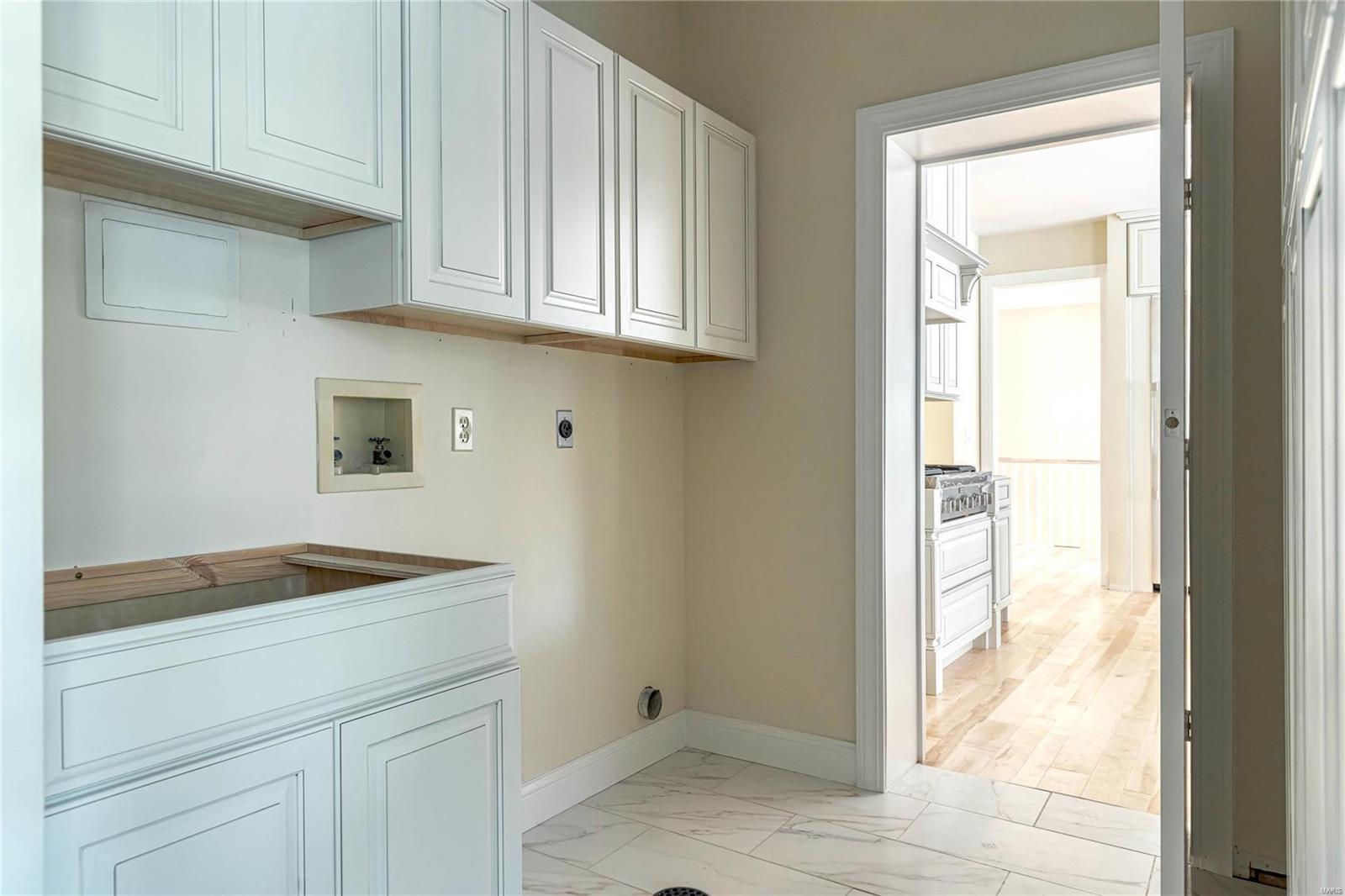 Barrington Place 3 - Residential