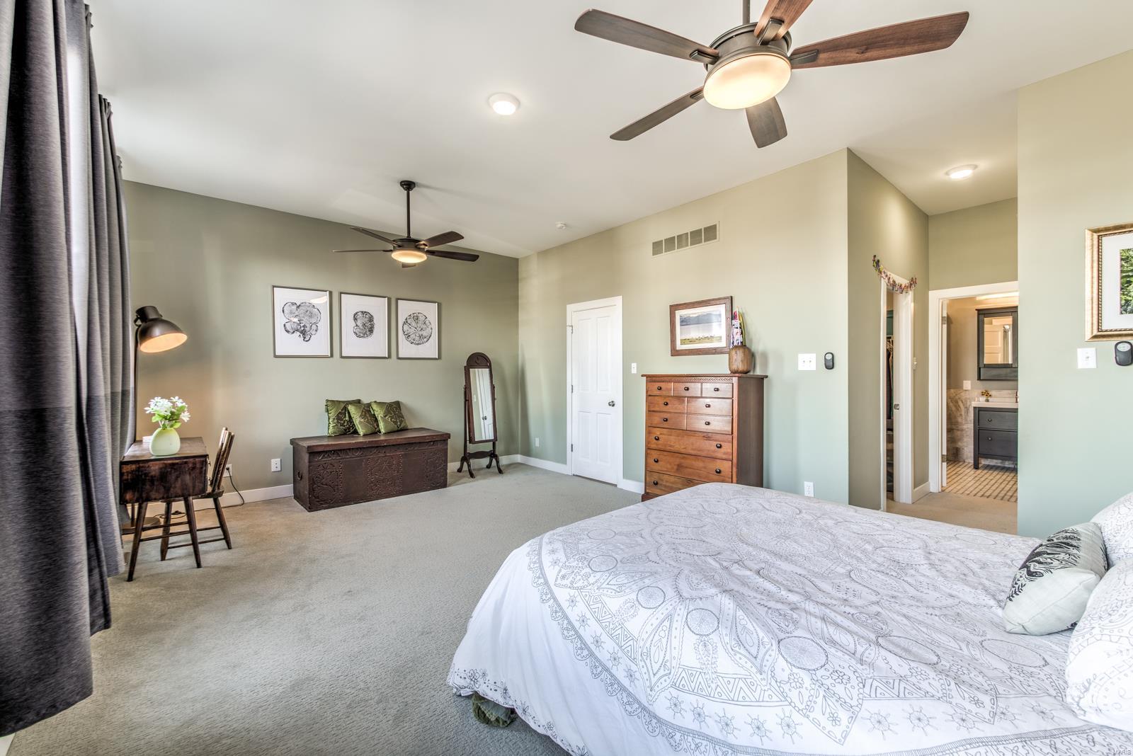 Lafayette Square - Benton Place - Residential