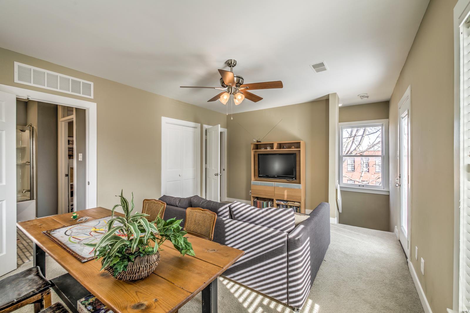 Lafayette Square - Benton Place - Residential