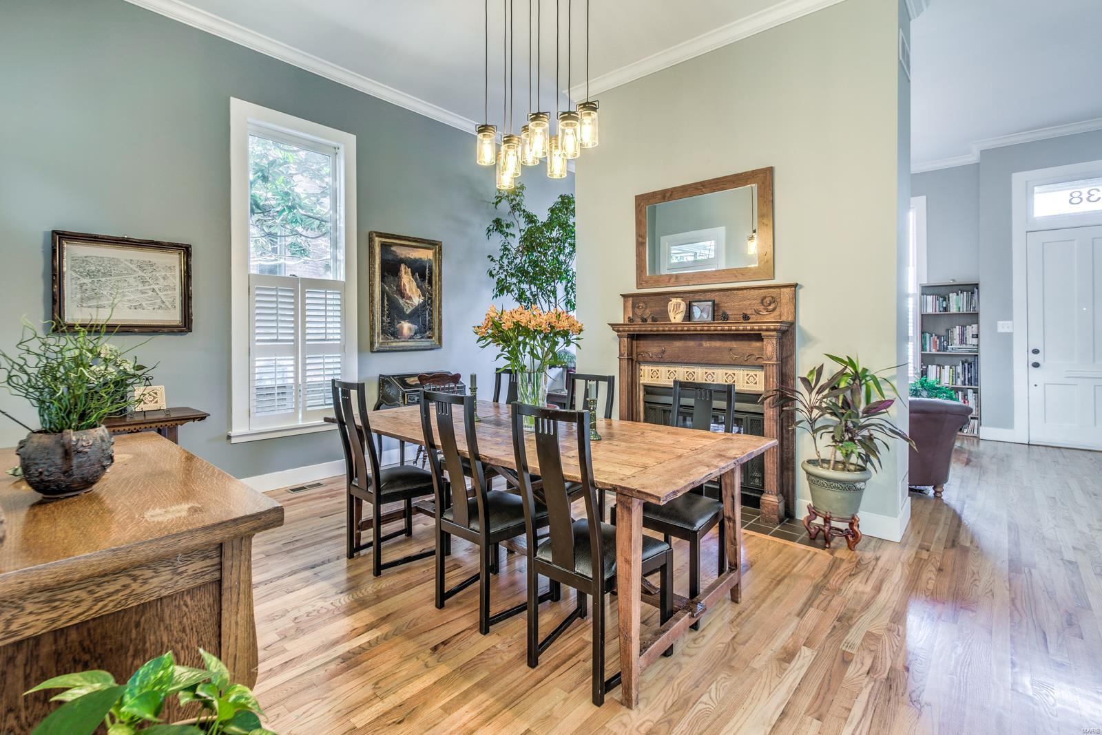 Lafayette Square - Benton Place - Residential