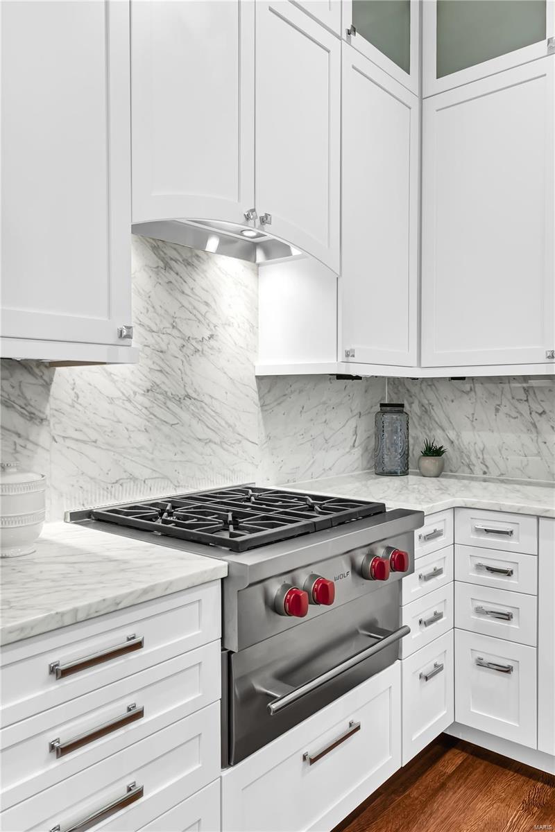 Plaza In Clayton A Condo The - Residential