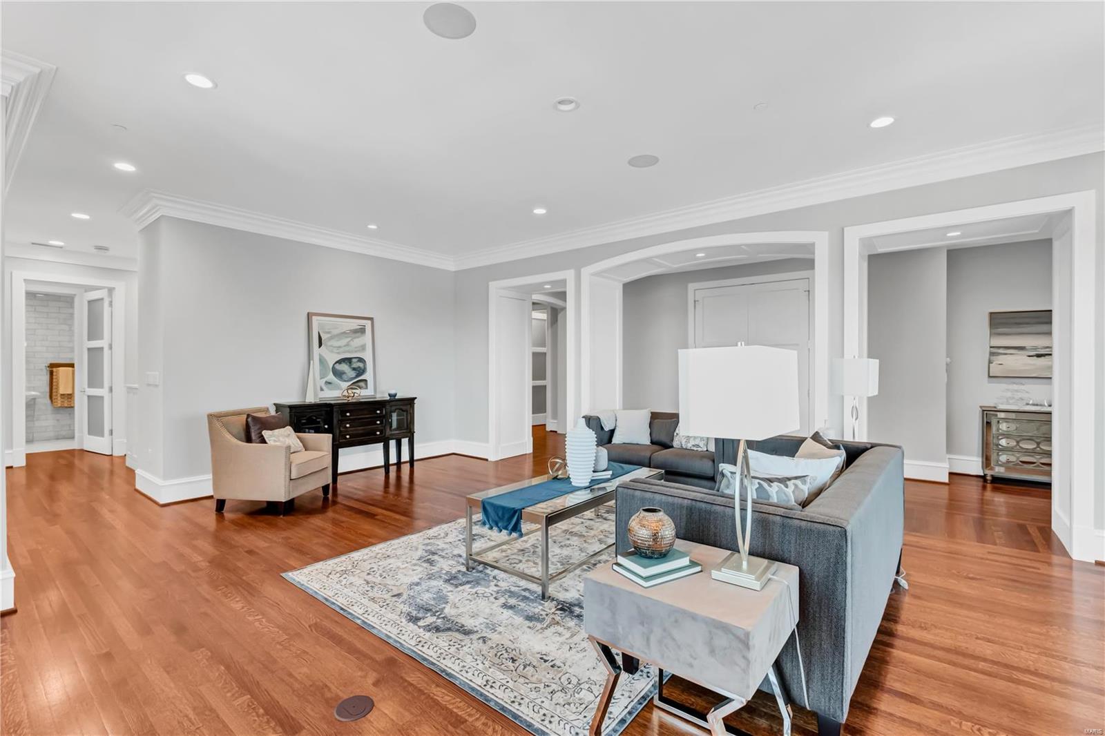 Plaza In Clayton A Condo The - Residential