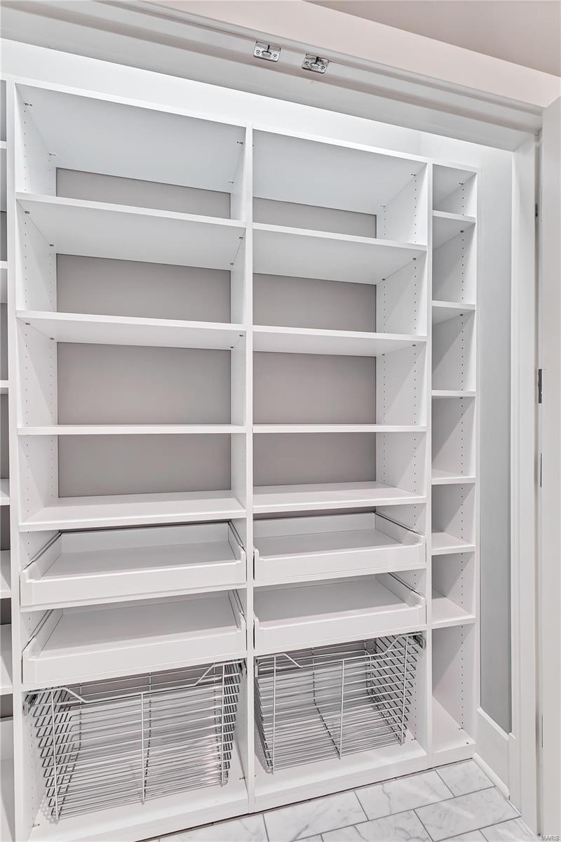 Plaza In Clayton A Condo The - Residential