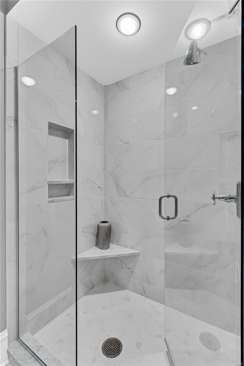 Plaza In Clayton A Condo The - Residential