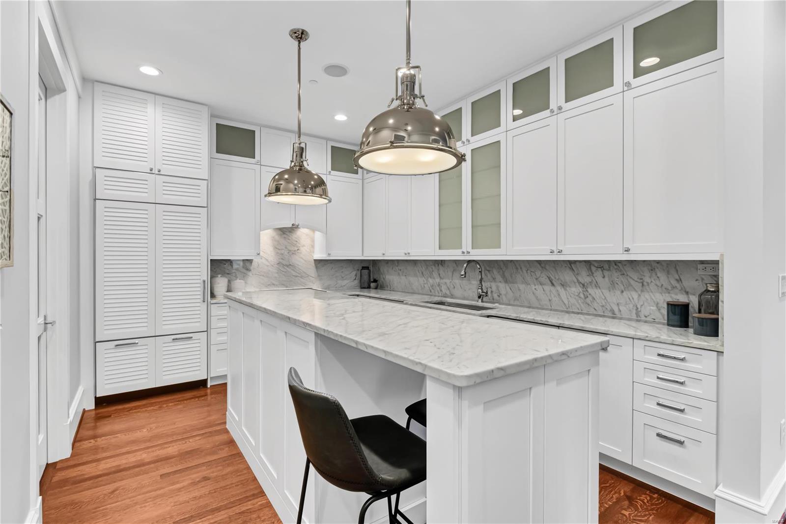 Plaza In Clayton A Condo The - Residential