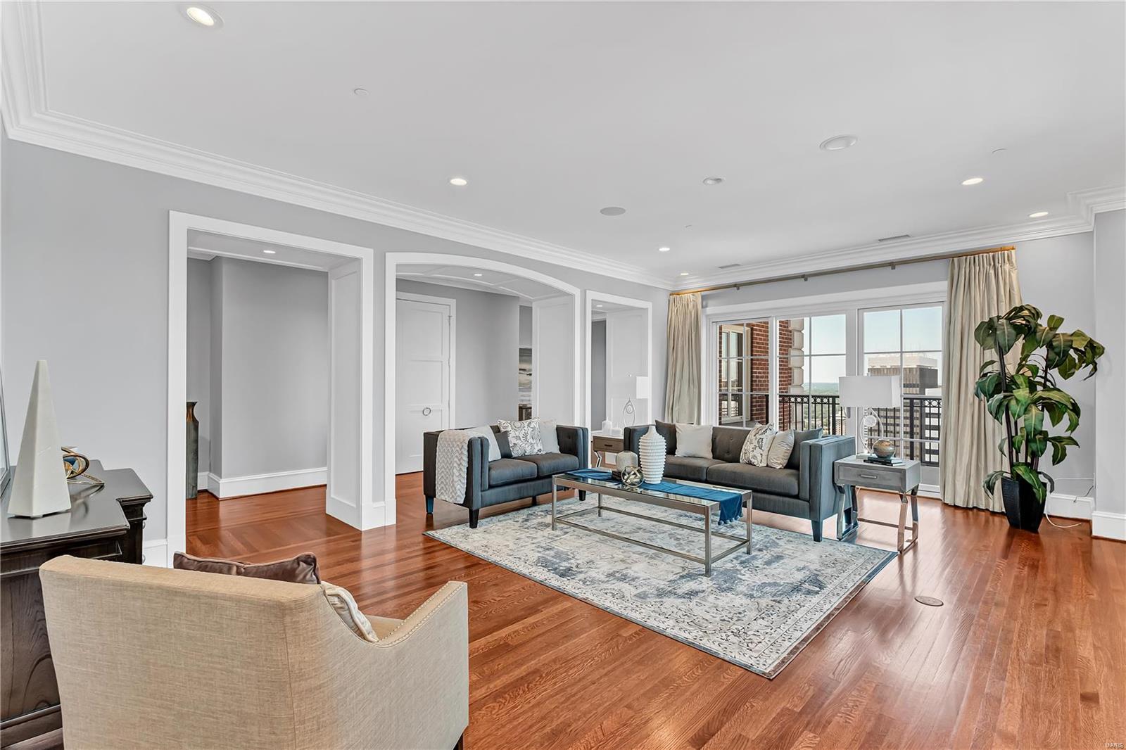 Plaza In Clayton A Condo The - Residential