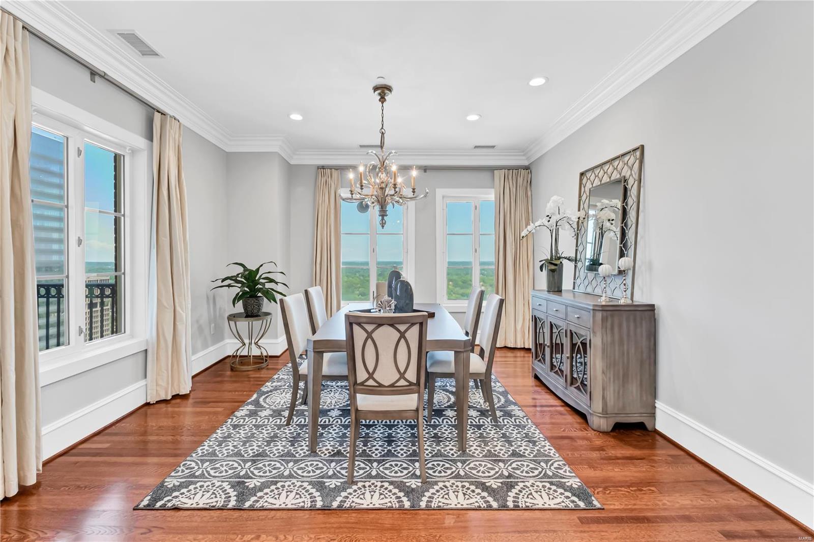 Plaza In Clayton A Condo The - Residential