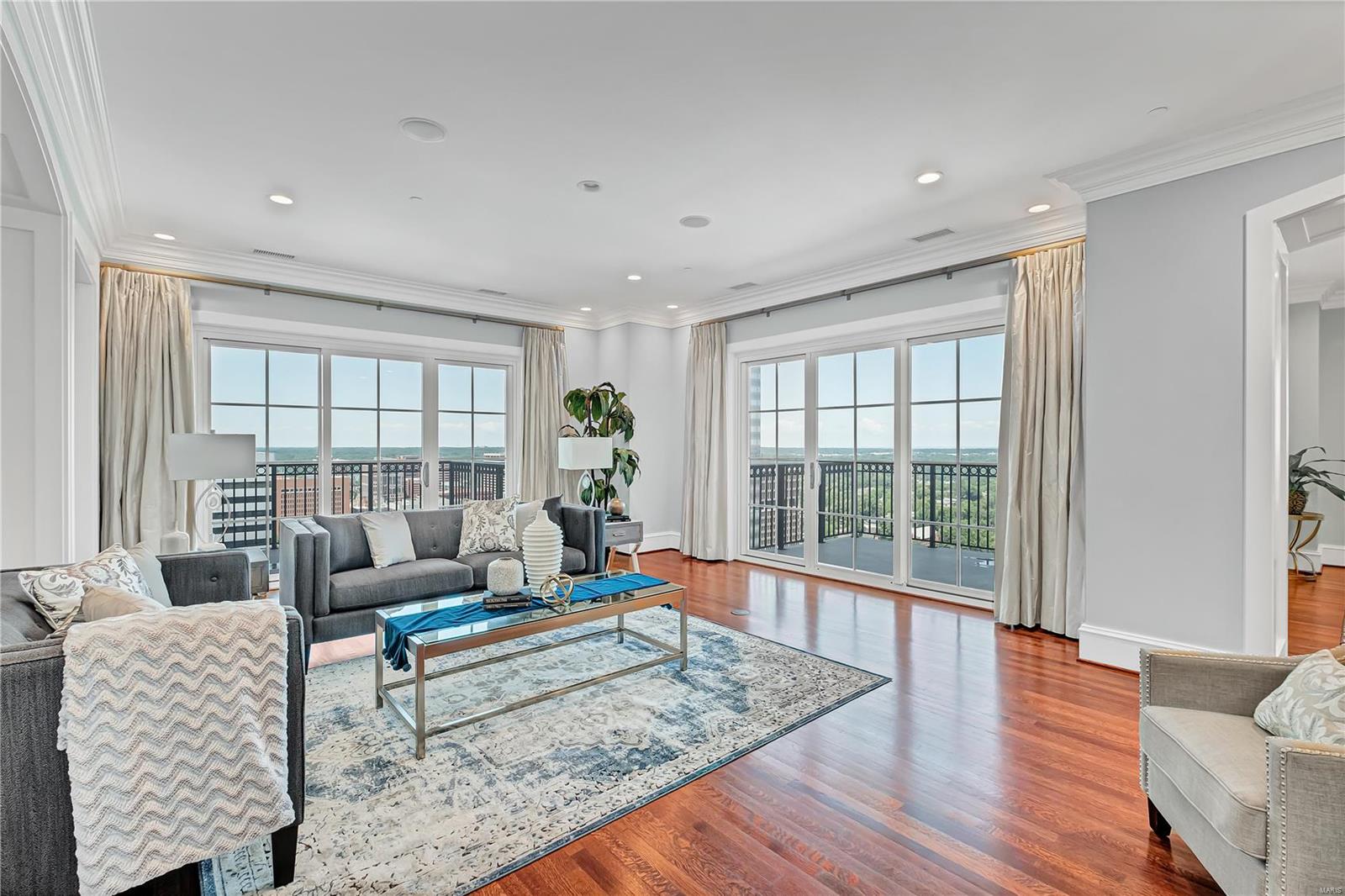 Plaza In Clayton A Condo The - Residential