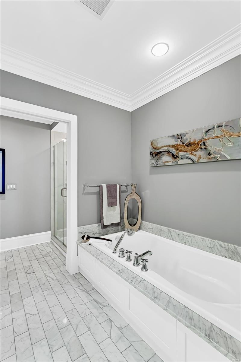 Plaza In Clayton A Condo The - Residential