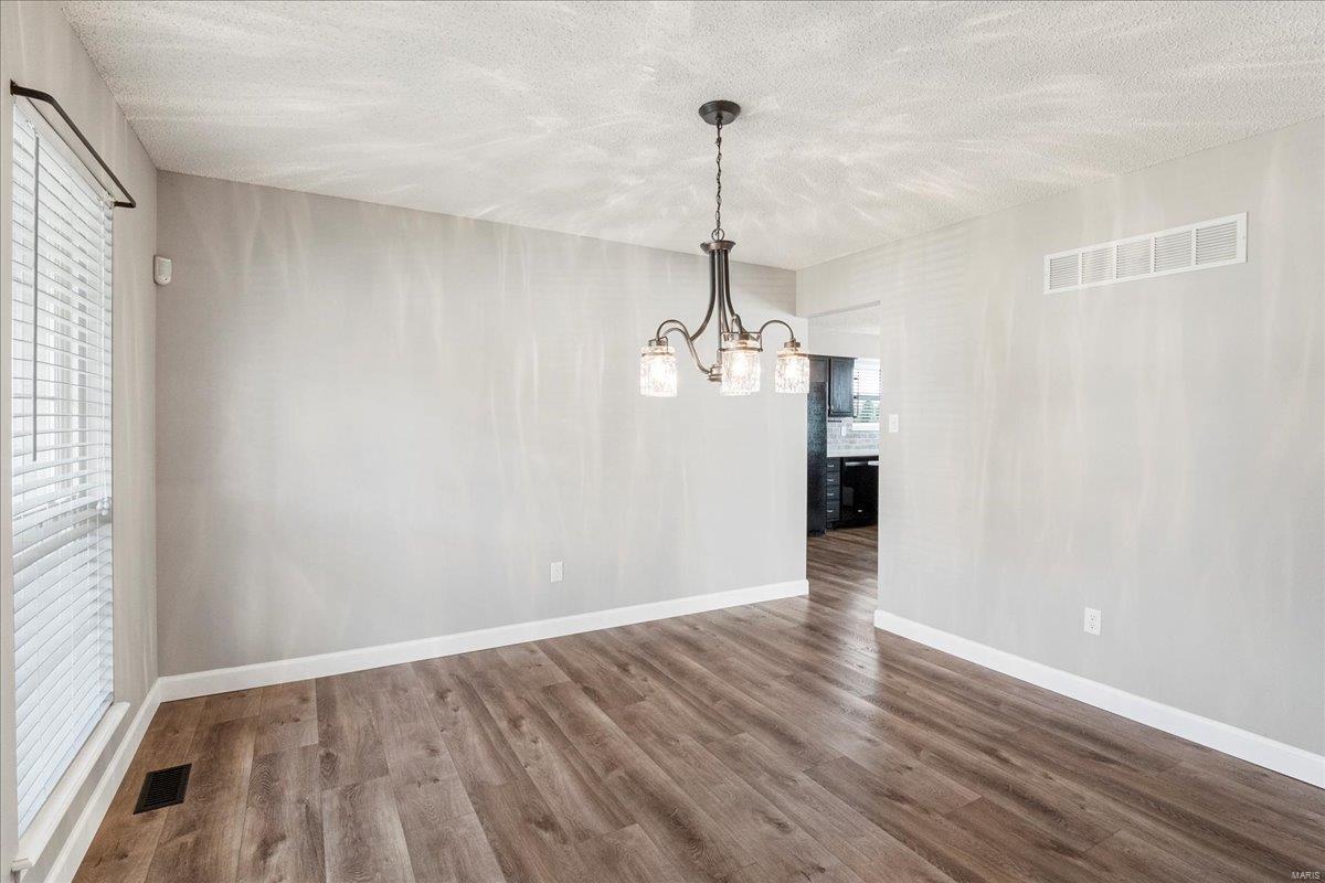 St Charles, Missouri 63304, United States, 4 Bedrooms Bedrooms, ,3 BathroomsBathrooms,Residential,Coming Soon,94763