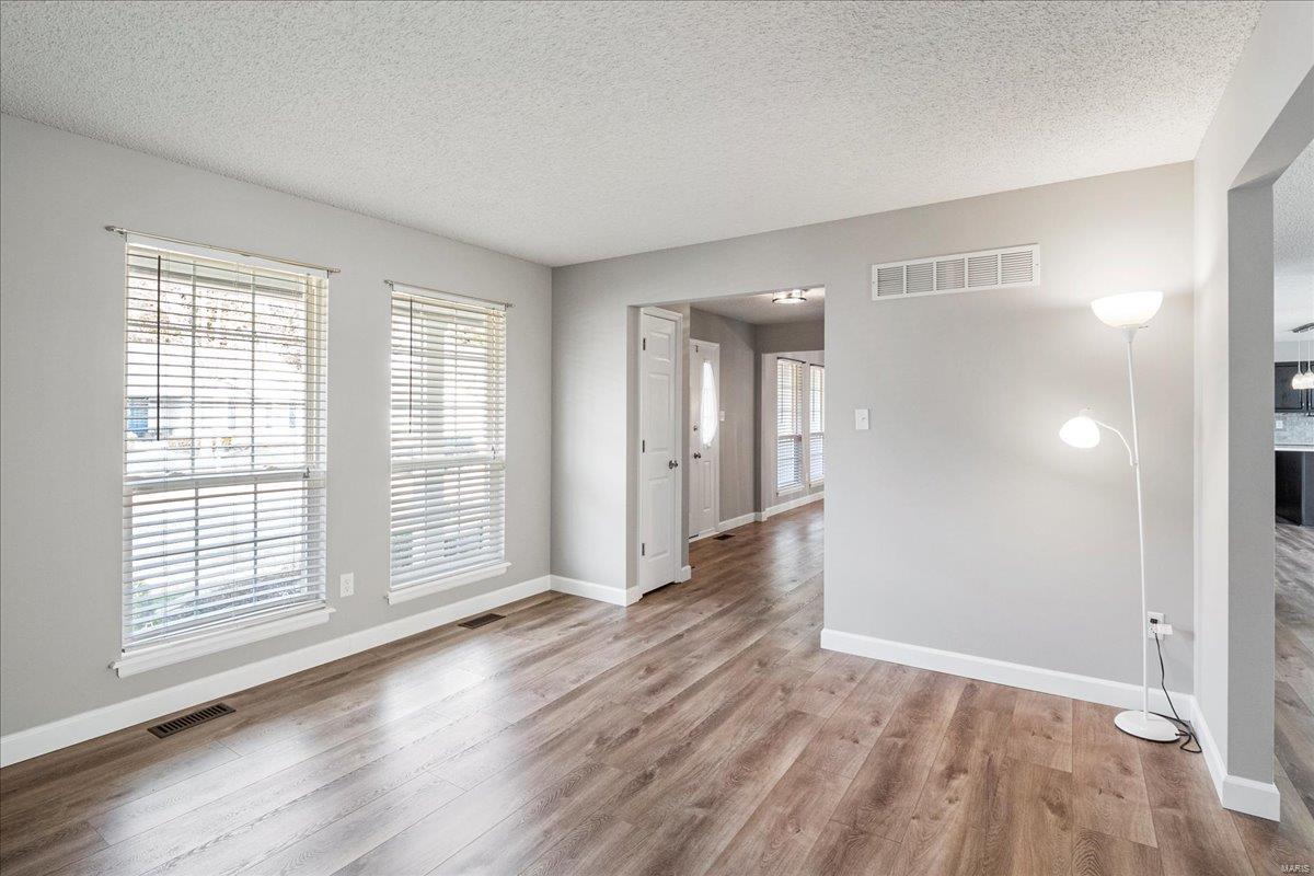 St Charles, Missouri 63304, United States, 4 Bedrooms Bedrooms, ,3 BathroomsBathrooms,Residential,Coming Soon,94763