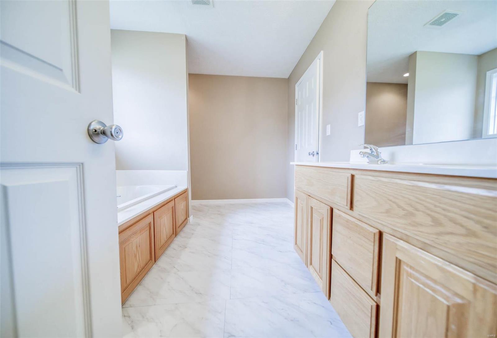 Thousand Hills - Residential