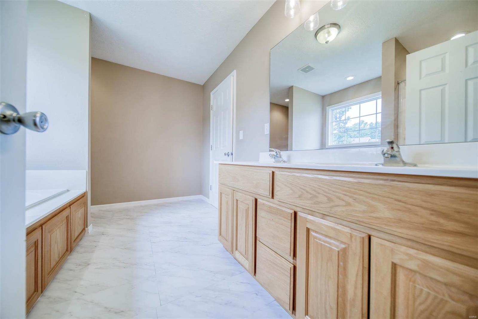 Thousand Hills - Residential