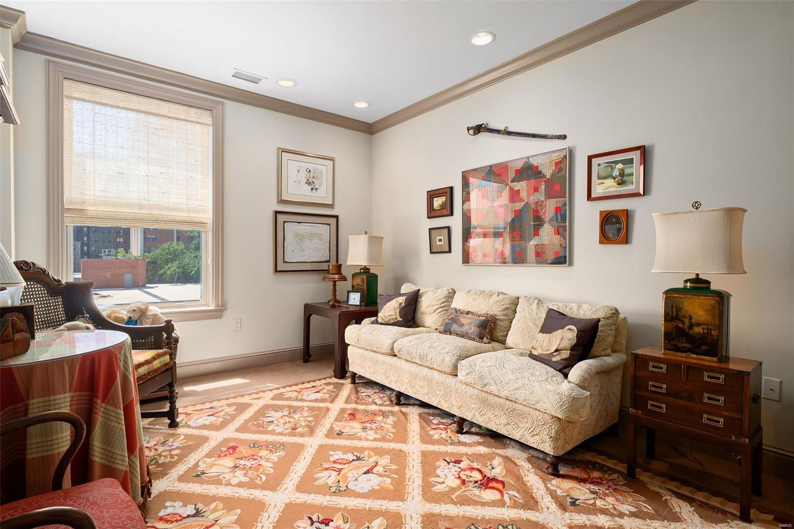 Residence At 800 S Hanley A Condo - Residential