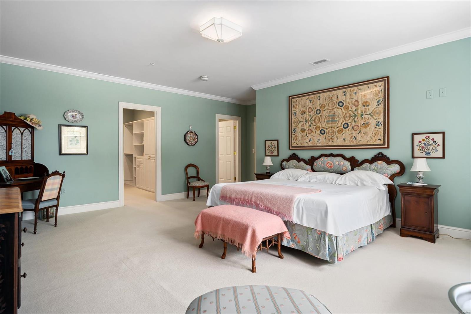 Residence At 800 S Hanley A Condo - Residential