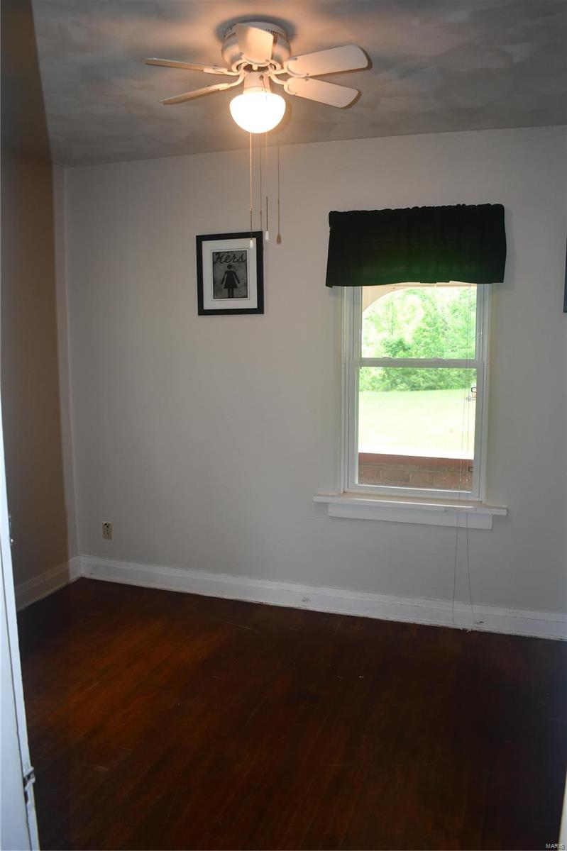 Farmington, Missouri 63640, United States, 2 Bedrooms Bedrooms, ,2 BathroomsBathrooms,Residential,Pending,56657