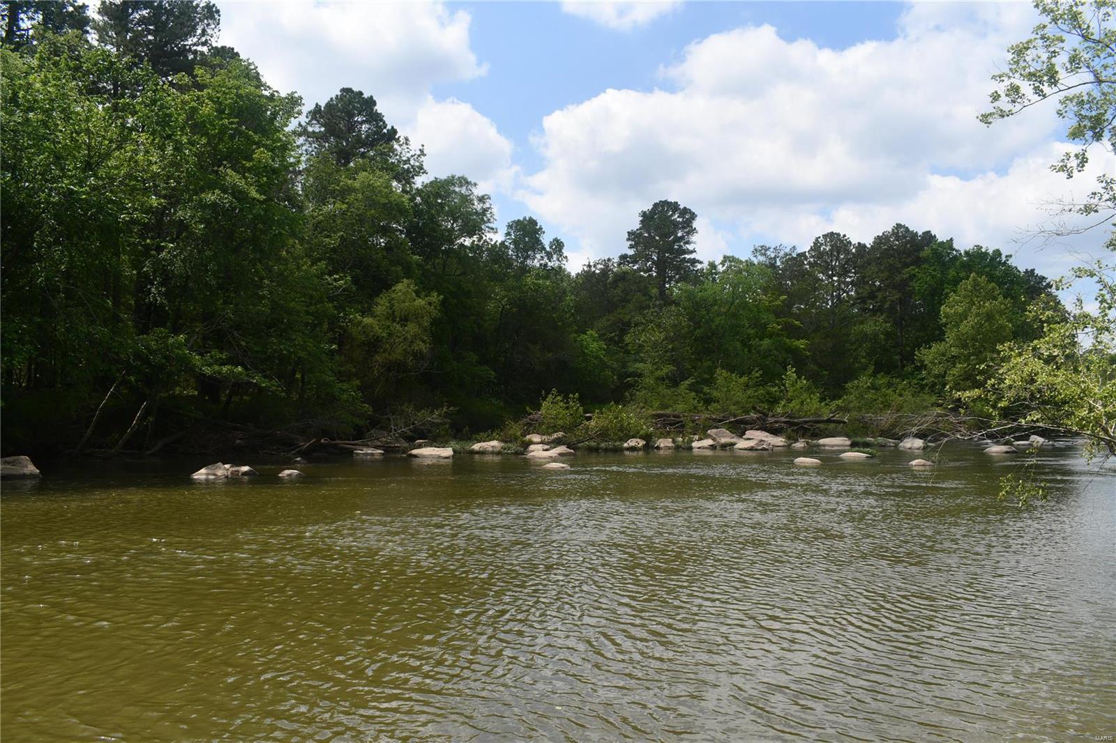 Farmington, Missouri 63640, United States, 2 Bedrooms Bedrooms, ,2 BathroomsBathrooms,Residential,Pending,56657