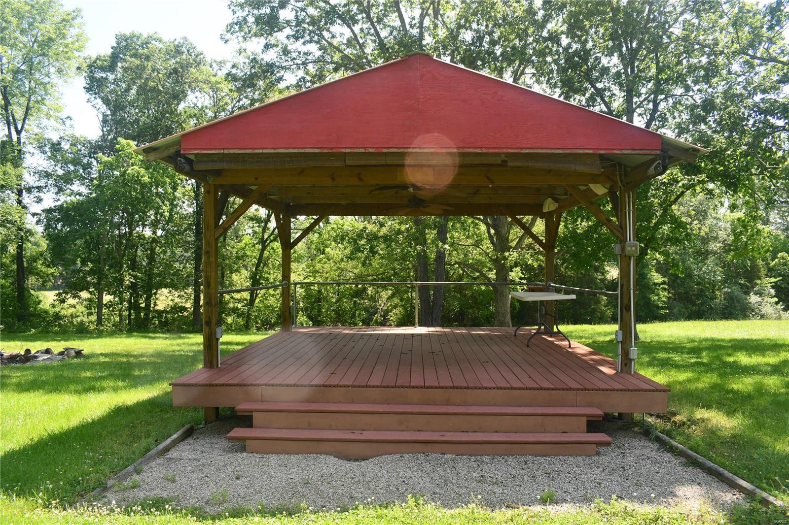 Farmington, Missouri 63640, United States, 2 Bedrooms Bedrooms, ,2 BathroomsBathrooms,Residential,Pending,56657