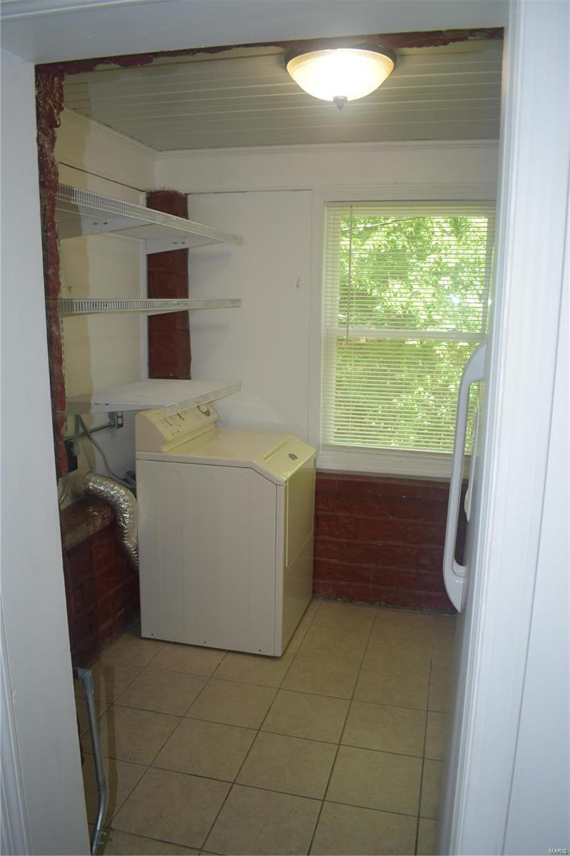 Farmington, Missouri 63640, United States, 2 Bedrooms Bedrooms, ,2 BathroomsBathrooms,Residential,Pending,56657