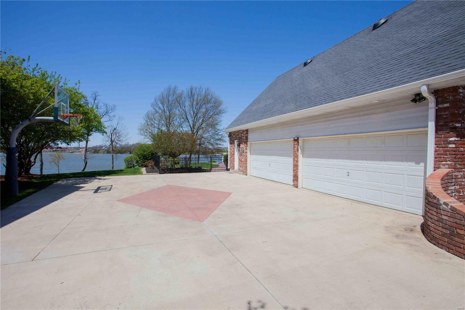 Eastern Shores - Residential