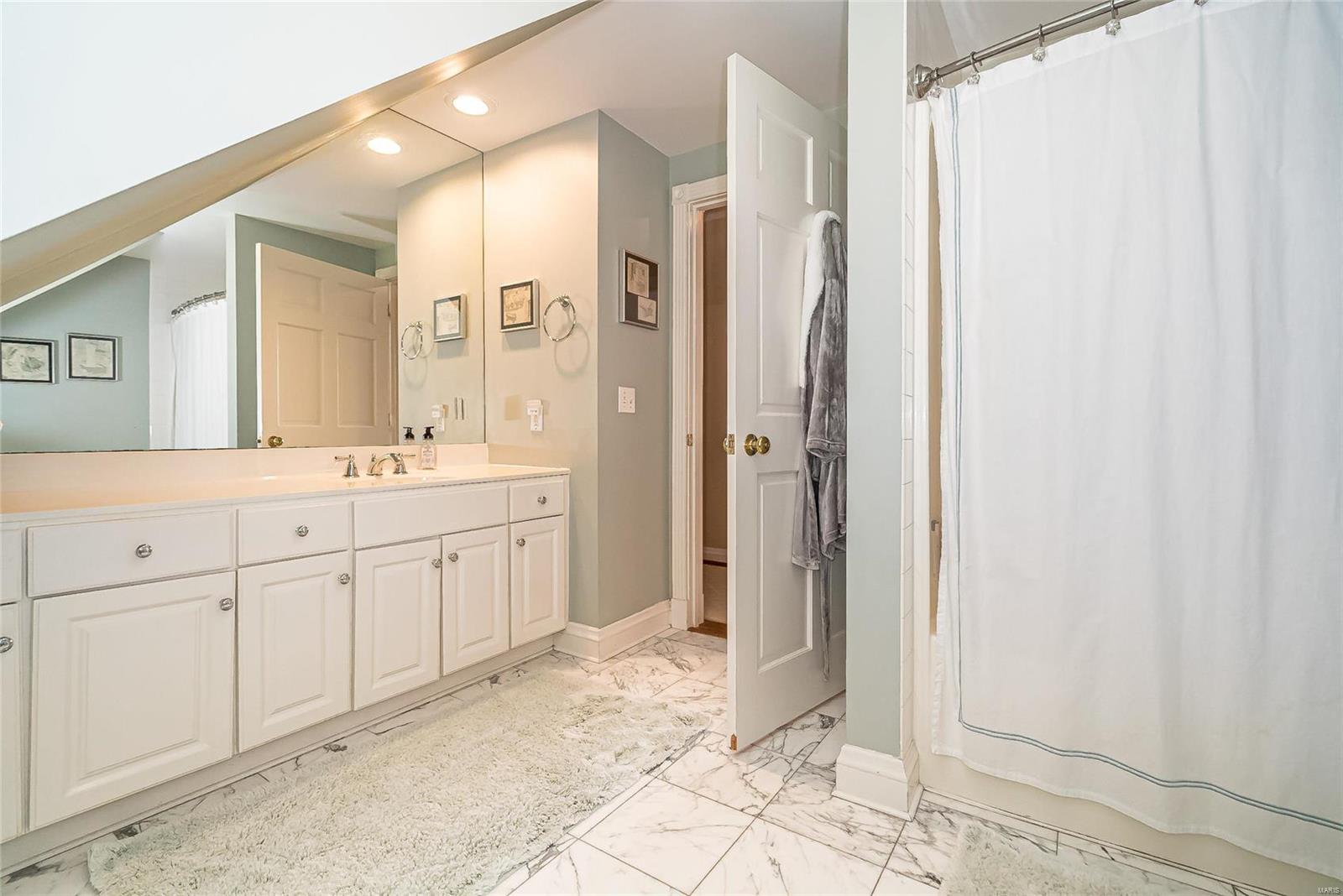 SUR 2852 SUBD OF - Residential