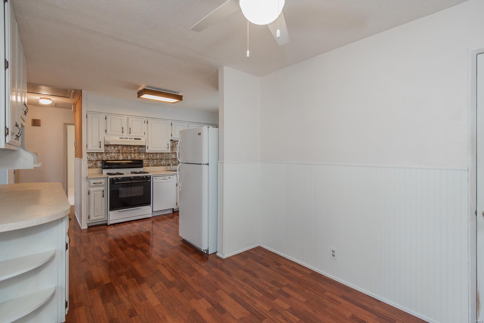 St Louis, Missouri 63125, United States, 2 Bedrooms Bedrooms, ,2 BathroomsBathrooms,Residential,Pending,7578