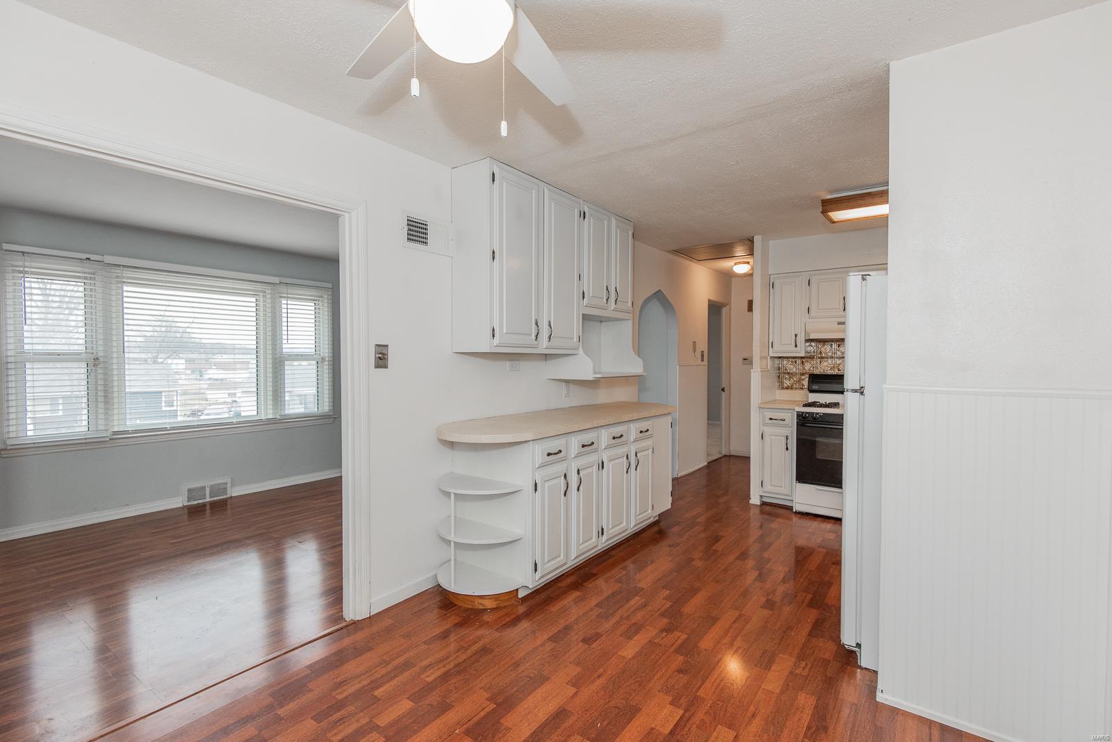 St Louis, Missouri 63125, United States, 2 Bedrooms Bedrooms, ,2 BathroomsBathrooms,Residential,Pending,7578