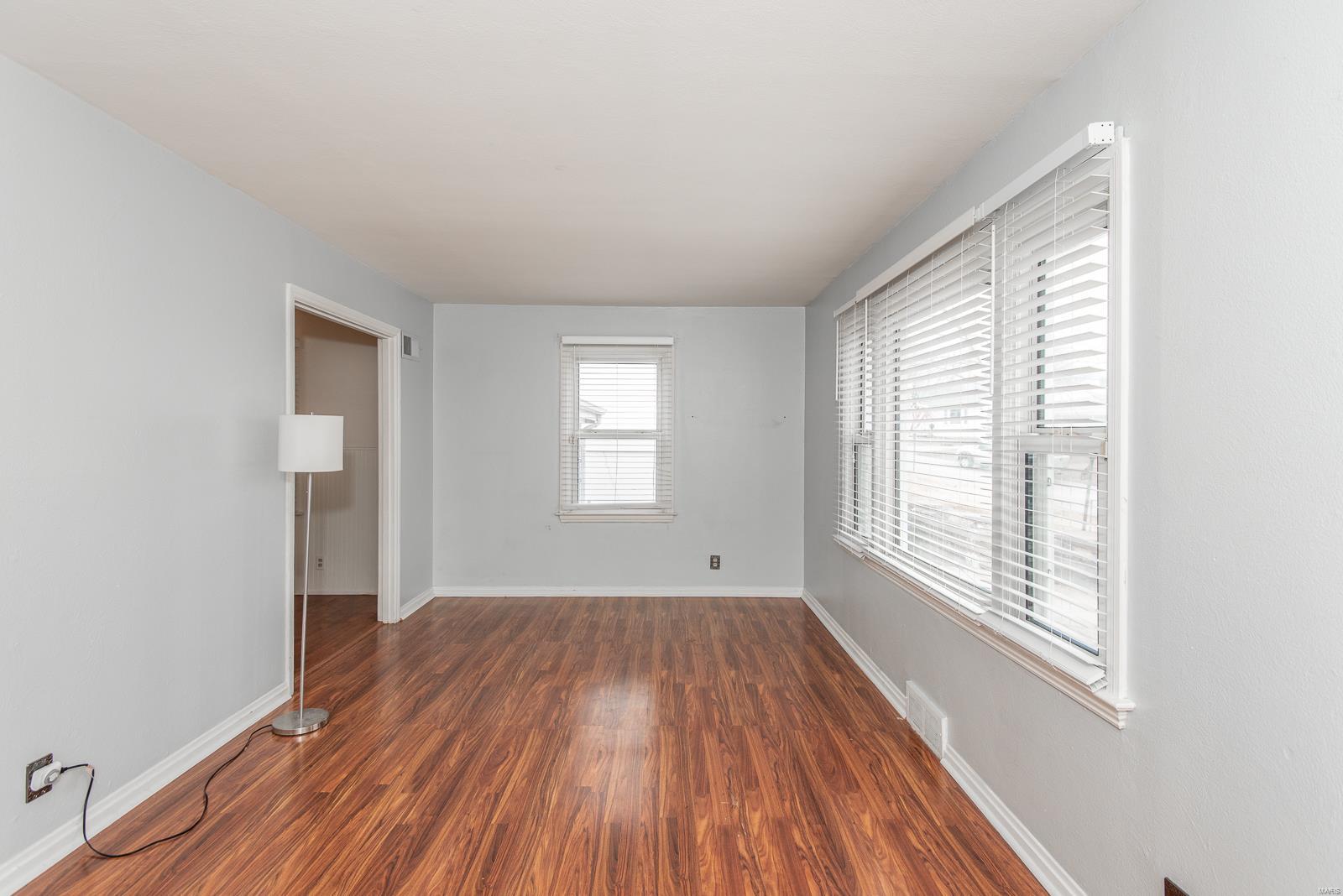 St Louis, Missouri 63125, United States, 2 Bedrooms Bedrooms, ,2 BathroomsBathrooms,Residential,Pending,7578