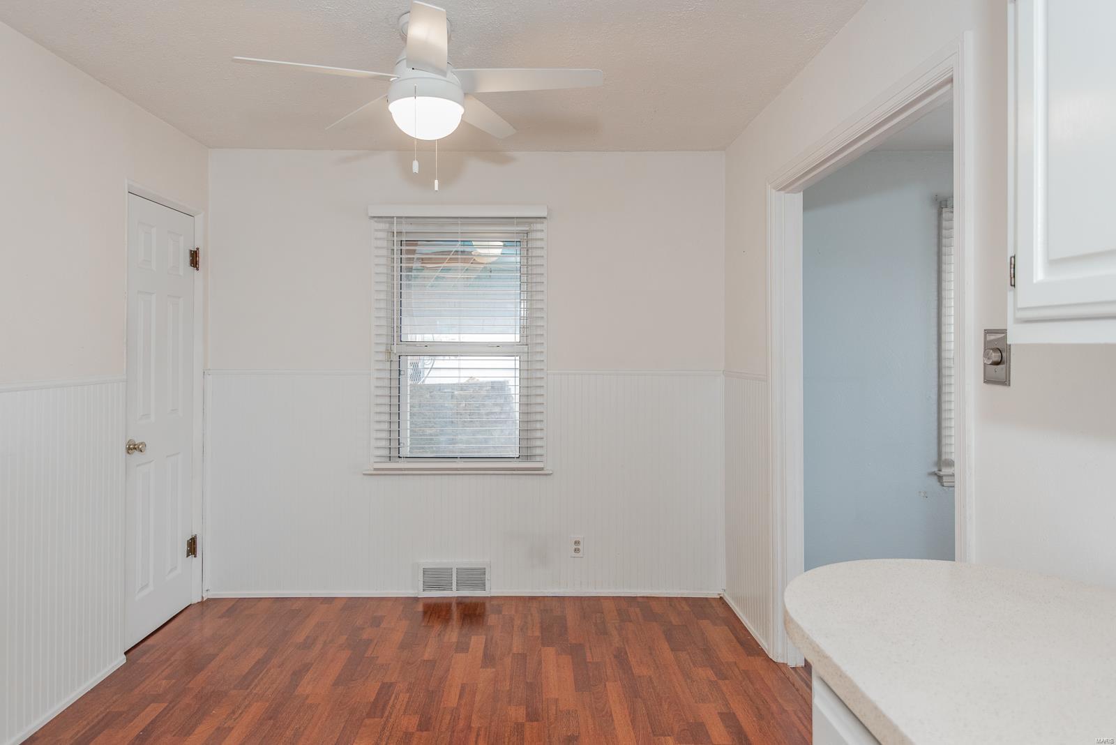 St Louis, Missouri 63125, United States, 2 Bedrooms Bedrooms, ,2 BathroomsBathrooms,Residential,Pending,7578