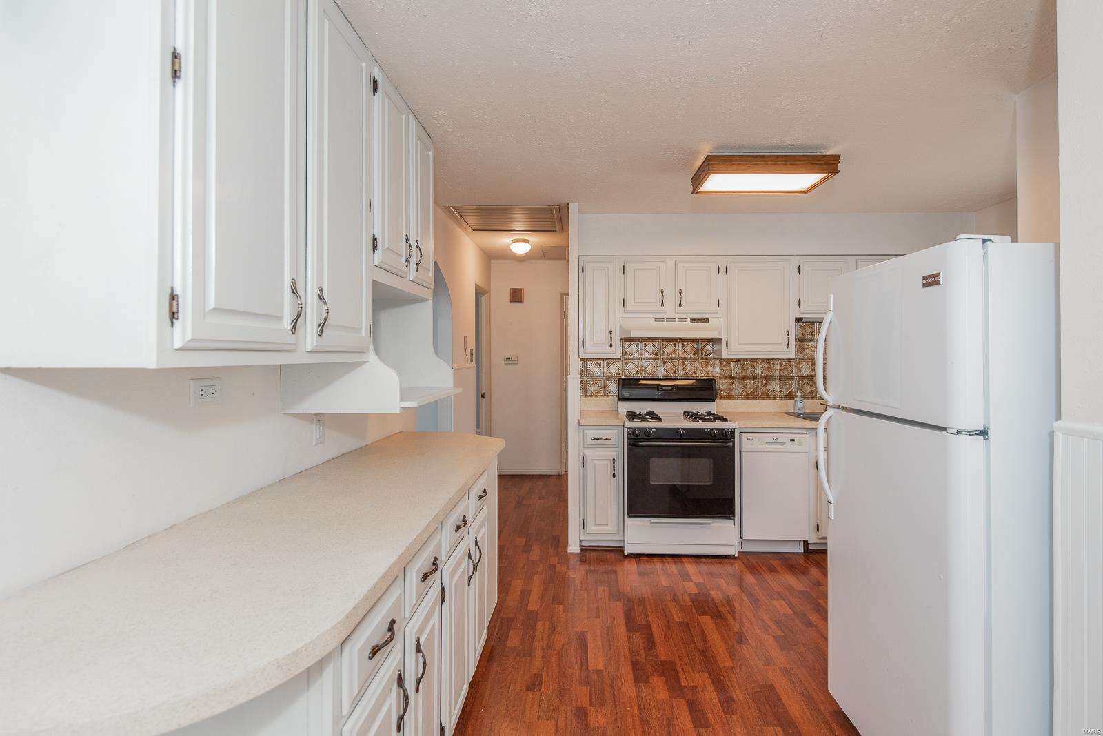 St Louis, Missouri 63125, United States, 2 Bedrooms Bedrooms, ,2 BathroomsBathrooms,Residential,Pending,7578