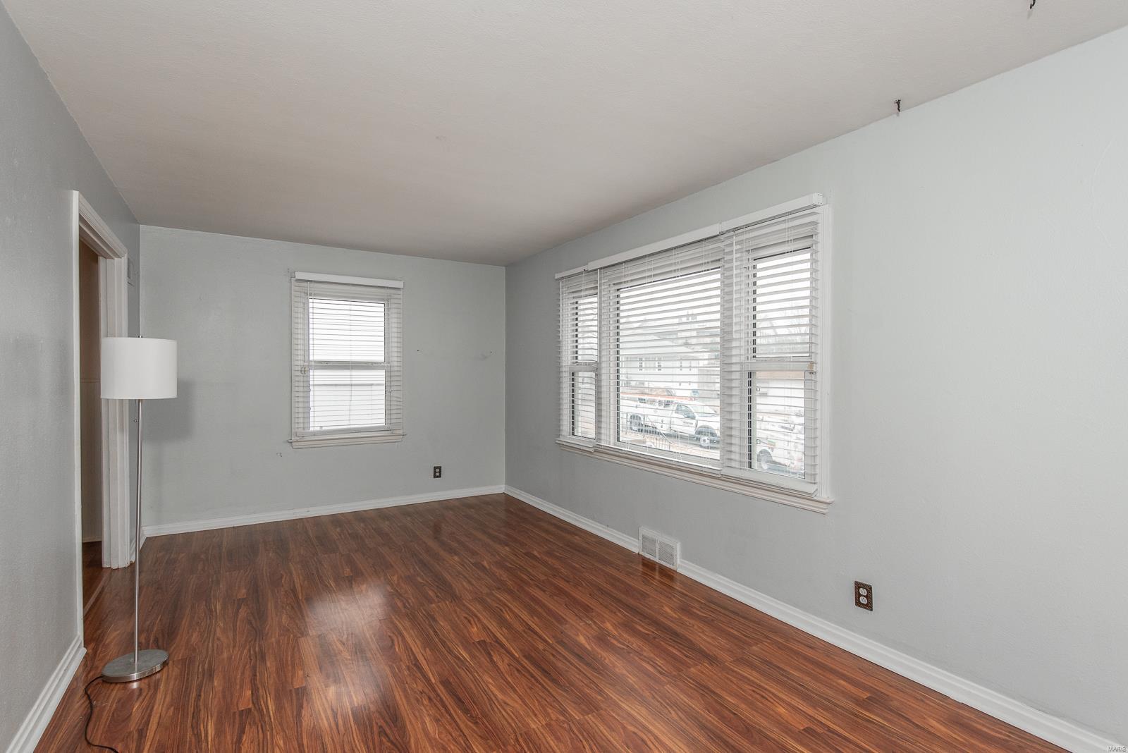 St Louis, Missouri 63125, United States, 2 Bedrooms Bedrooms, ,2 BathroomsBathrooms,Residential,Pending,7578