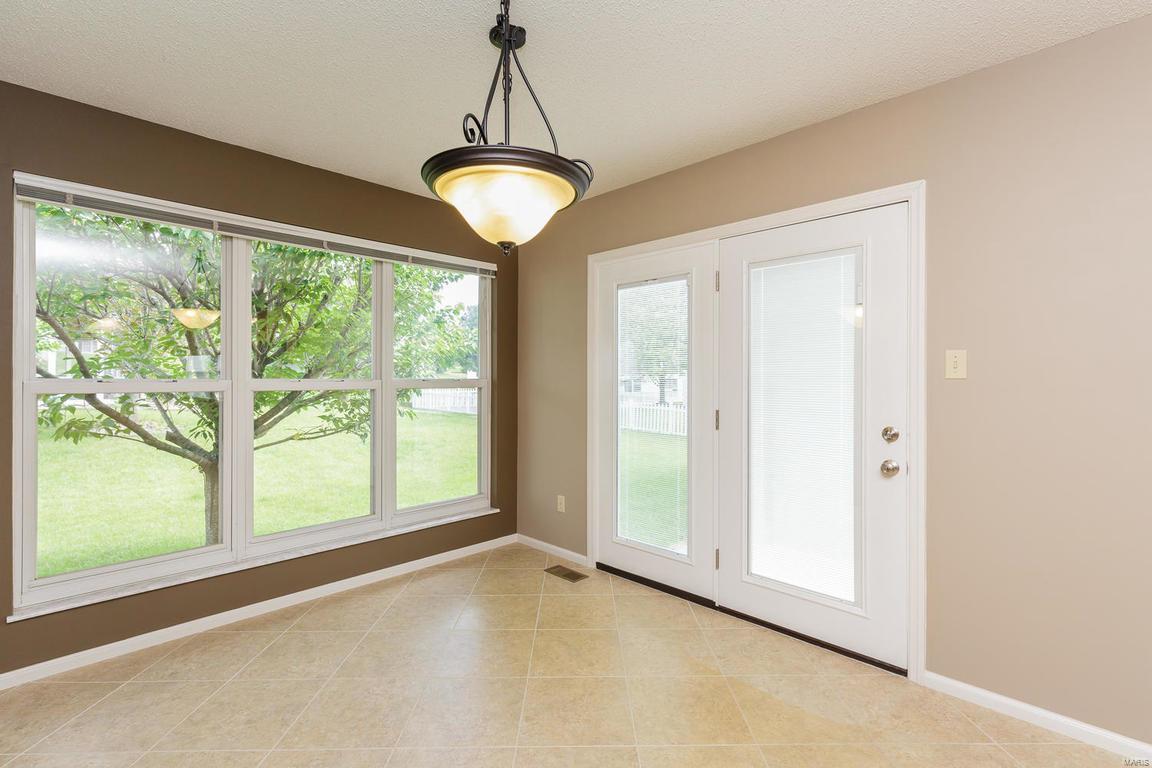 Monticello Manor - Residential Lease