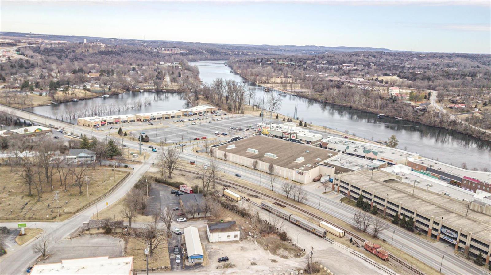 NON SUBDIVISION - Commercial Sale