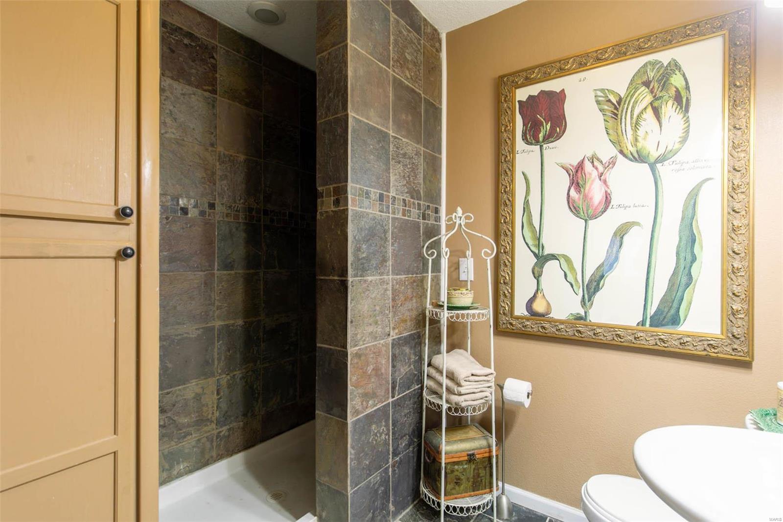 NON SUBDIVISION - Commercial Sale