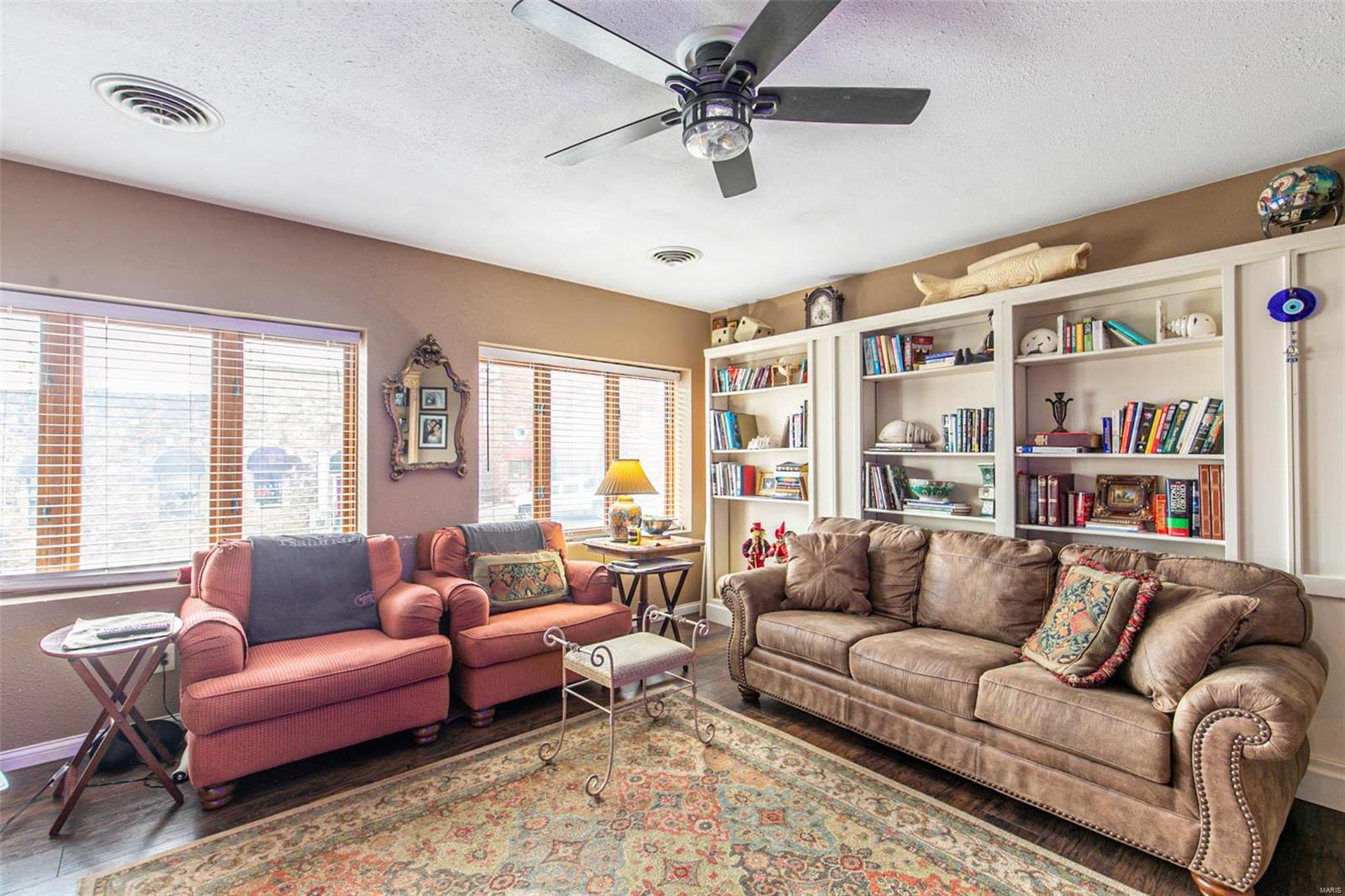 NON SUBDIVISION - Commercial Sale