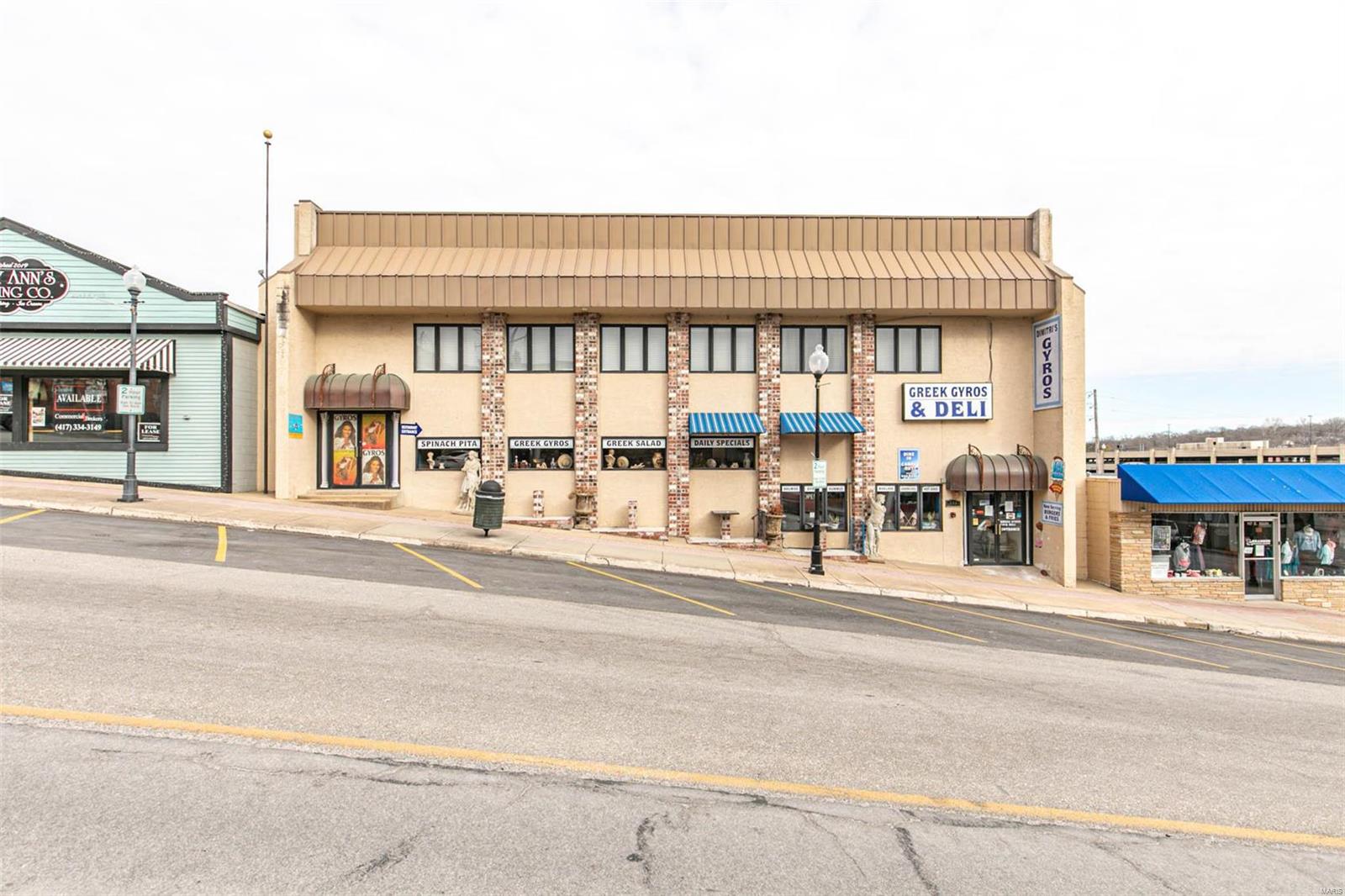 NON SUBDIVISION - Commercial Sale