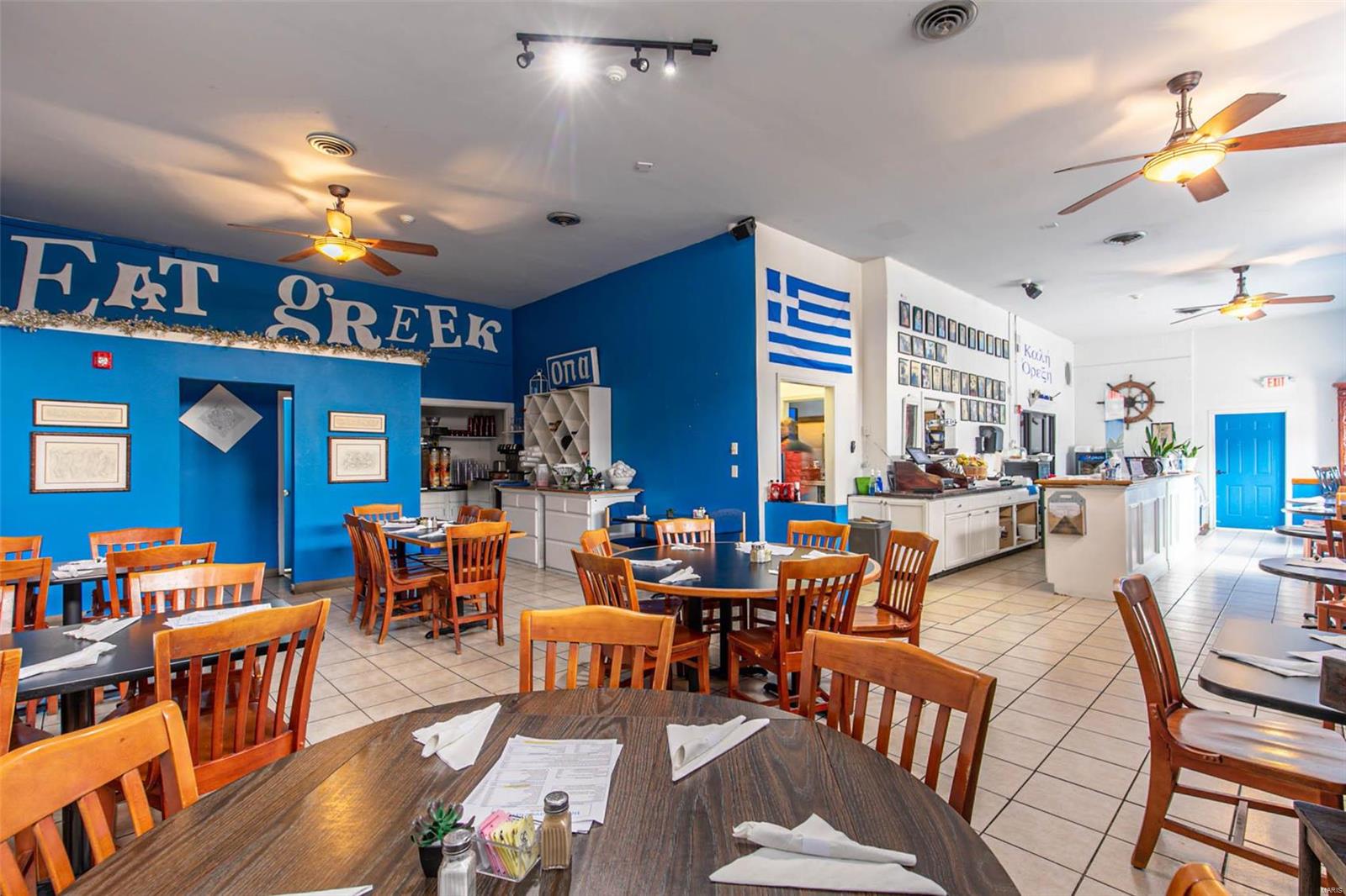 NON SUBDIVISION - Commercial Sale