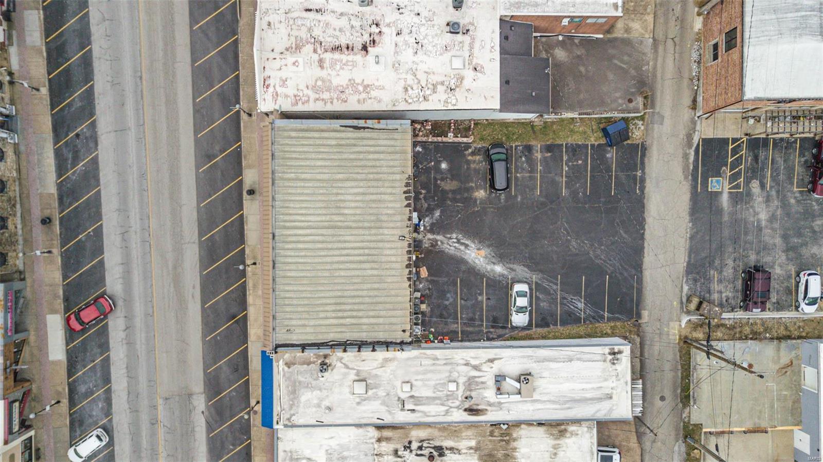 NON SUBDIVISION - Commercial Sale