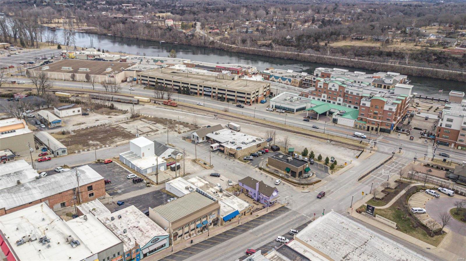 NON SUBDIVISION - Commercial Sale