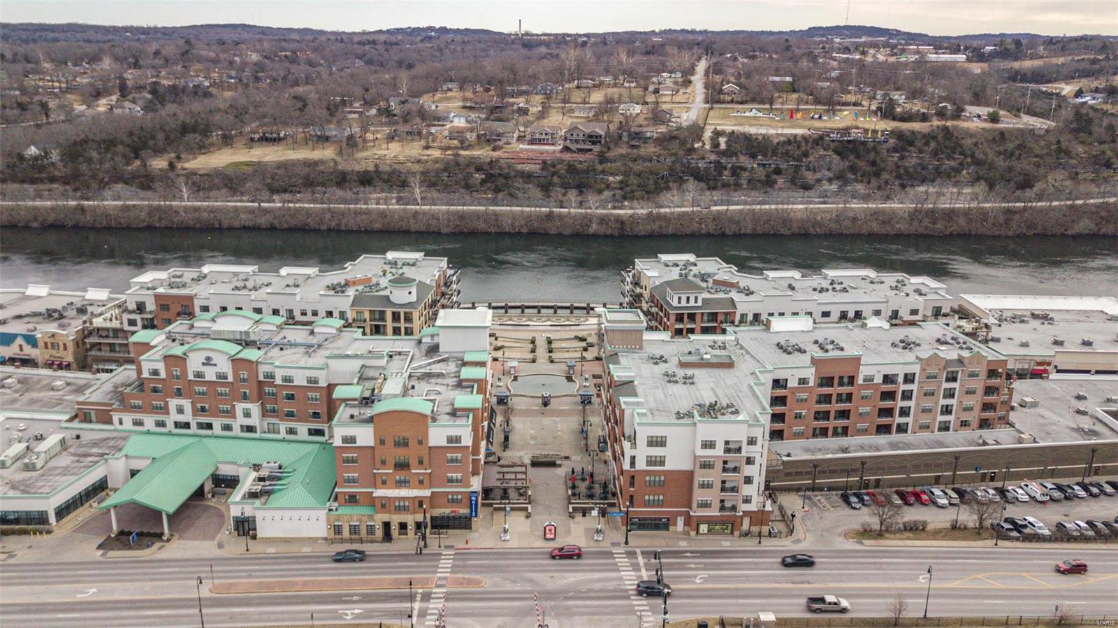 NON SUBDIVISION - Commercial Sale