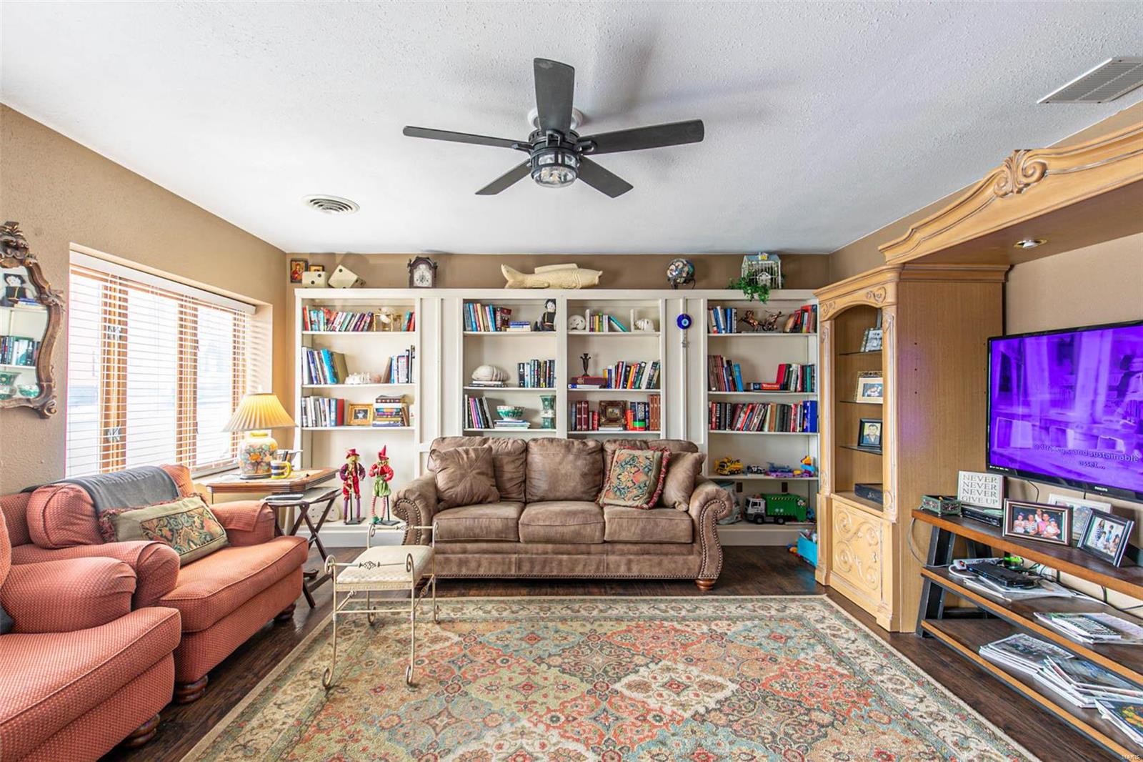 NON SUBDIVISION - Commercial Sale