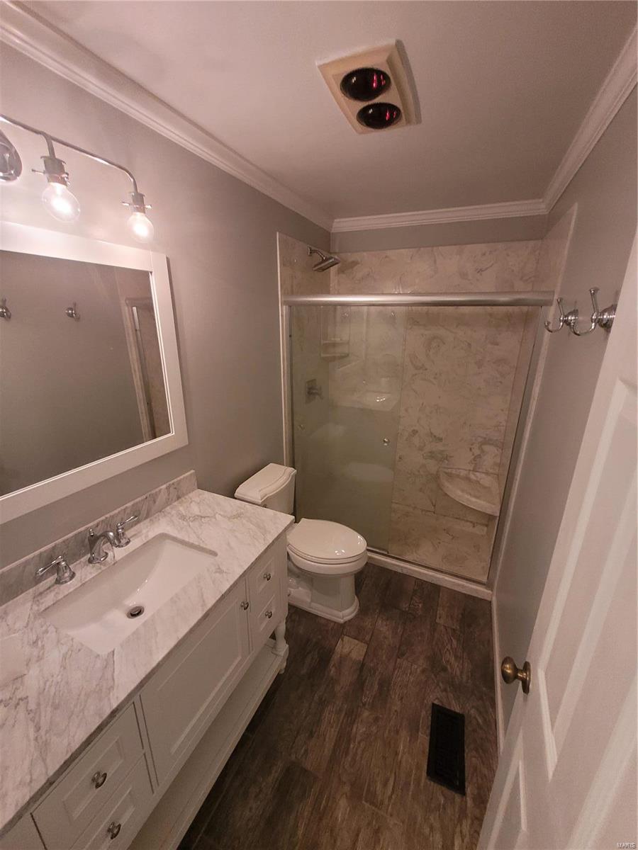 Brentwood Forest Condo Ph Six - Residential