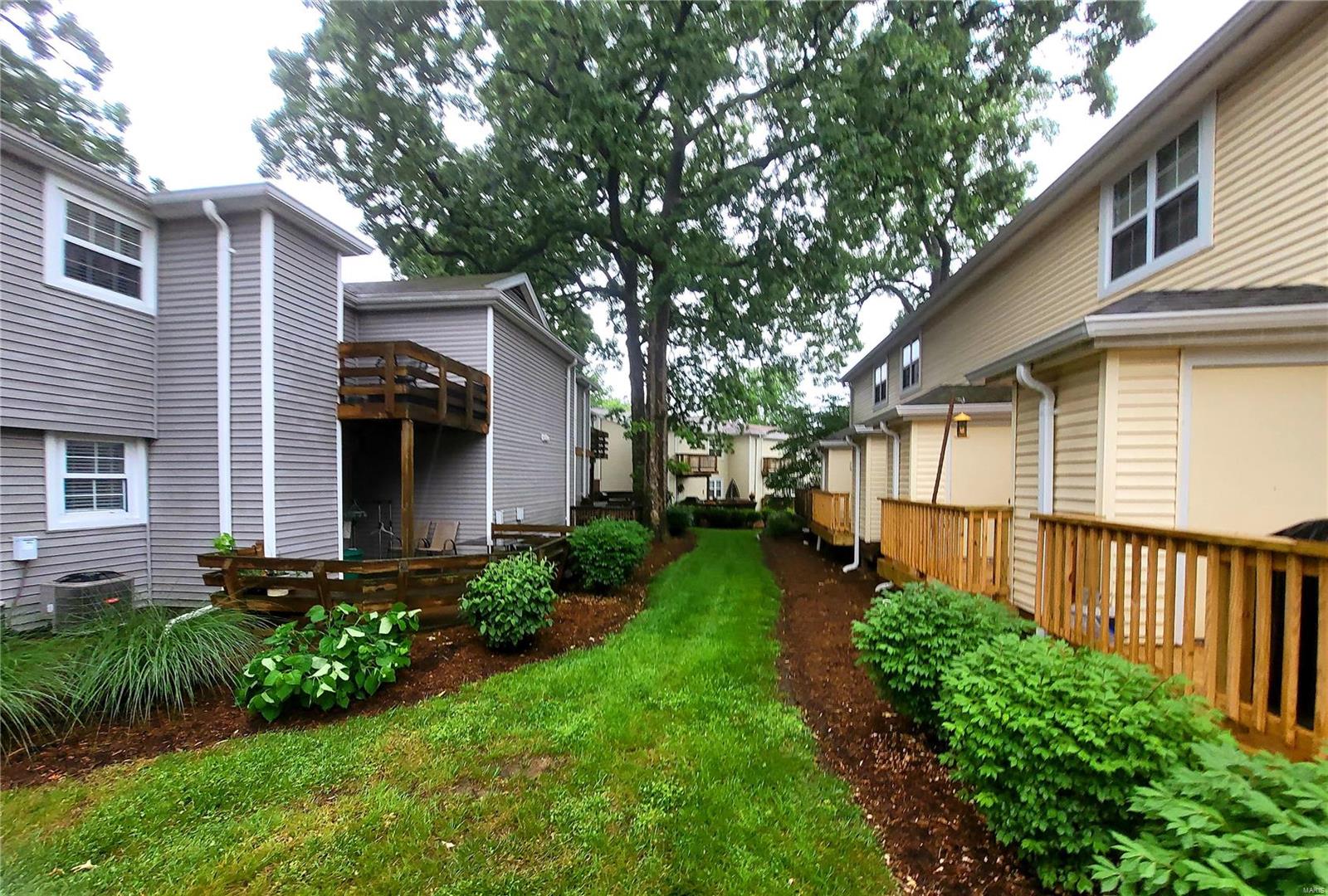 Brentwood Forest Condo Ph Six - Residential