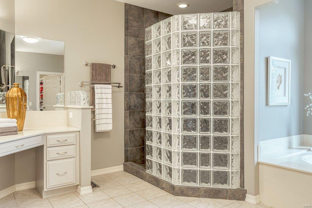 Grey Oaks - Residential