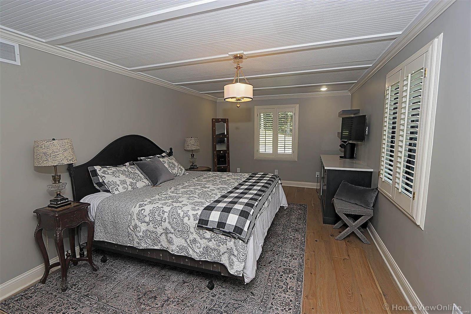 Chateau Oaks - Residential