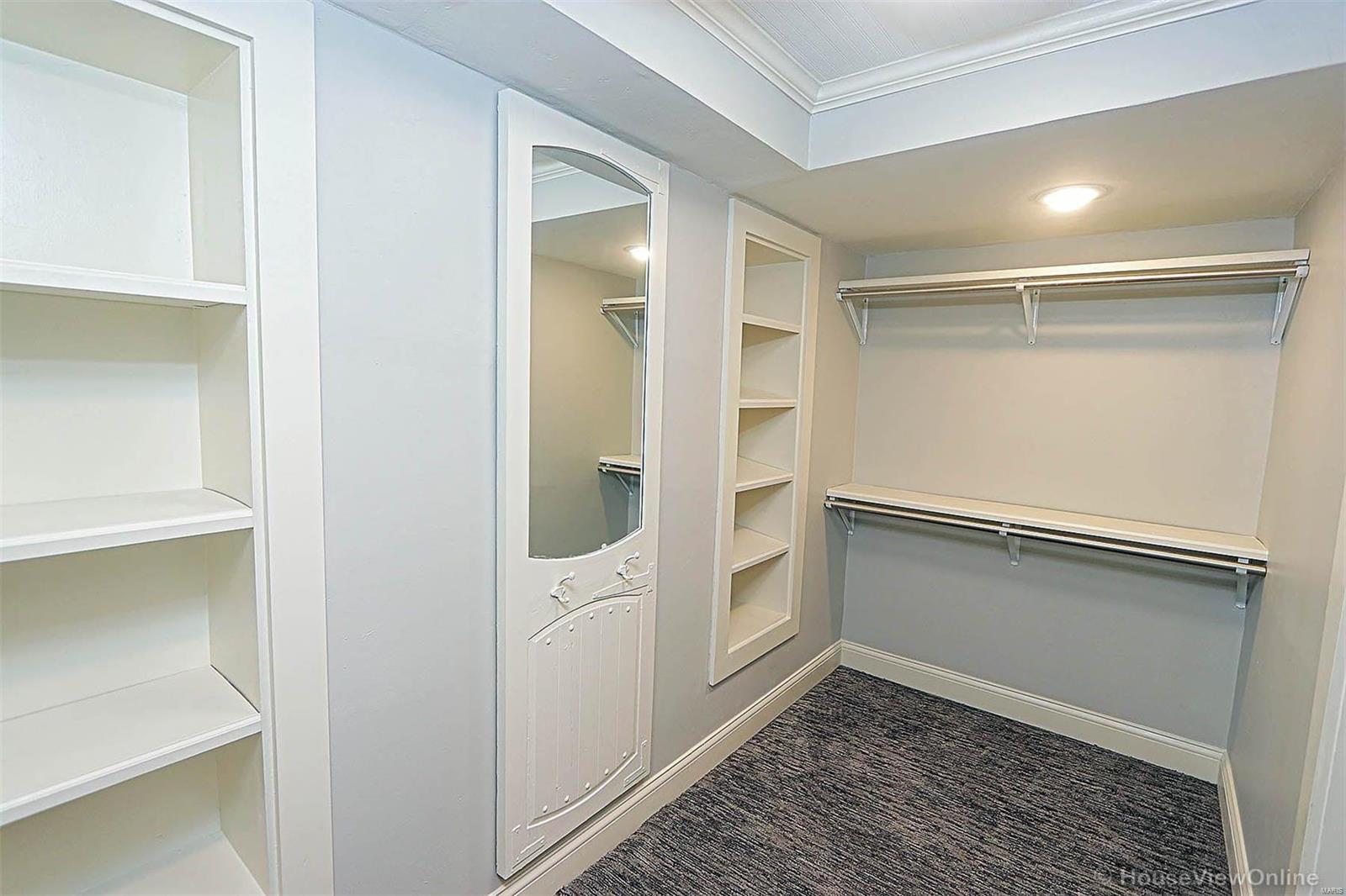 Chateau Oaks - Residential